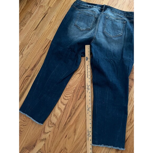 TORRID Denim JEANS Destroyed Size 20 Ankle (Ins 27.) Raw Hems - Picture 4 of 4